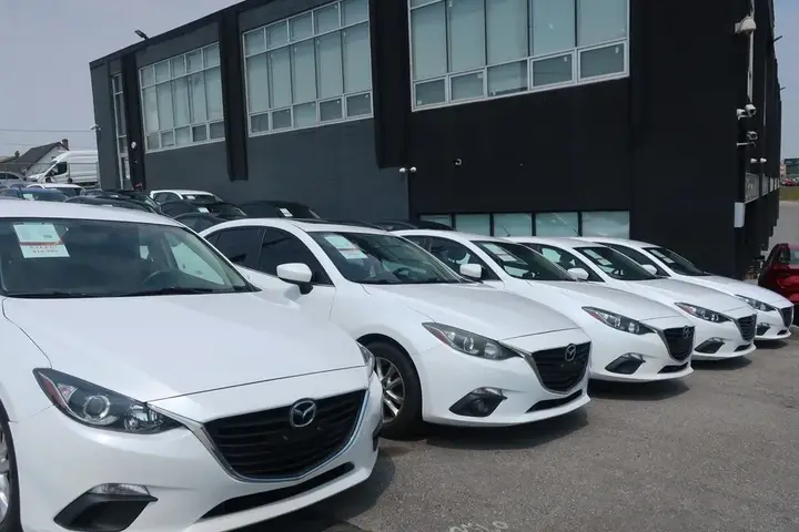 Mazda Mazda3 2015 photo 3