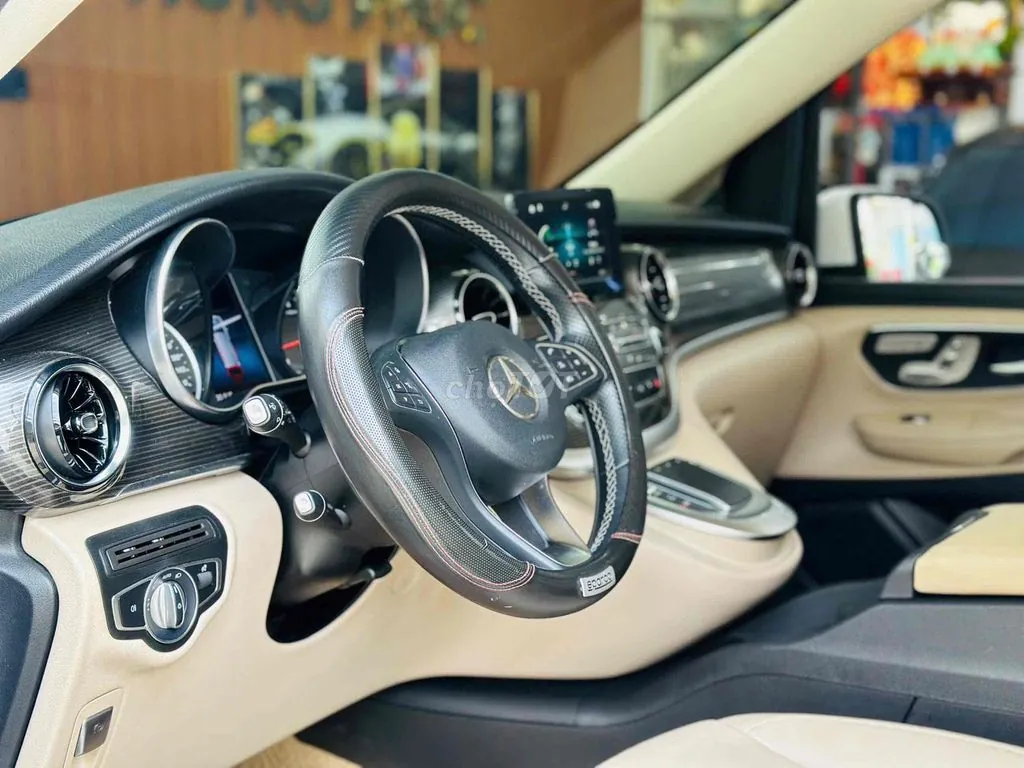 Mercedes-Benz V-Class 2021 photo 3
