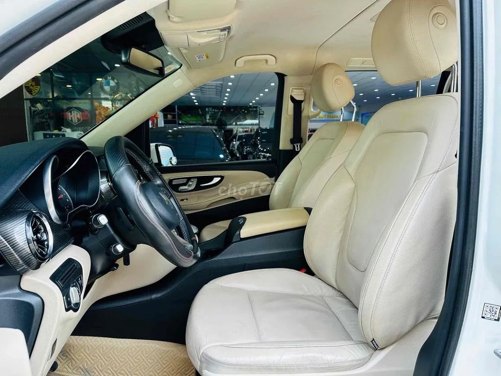 Mercedes-Benz V-Class 2021 photo 5