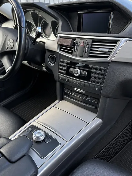 Mercedes-Benz E250 D 2012 photo 2