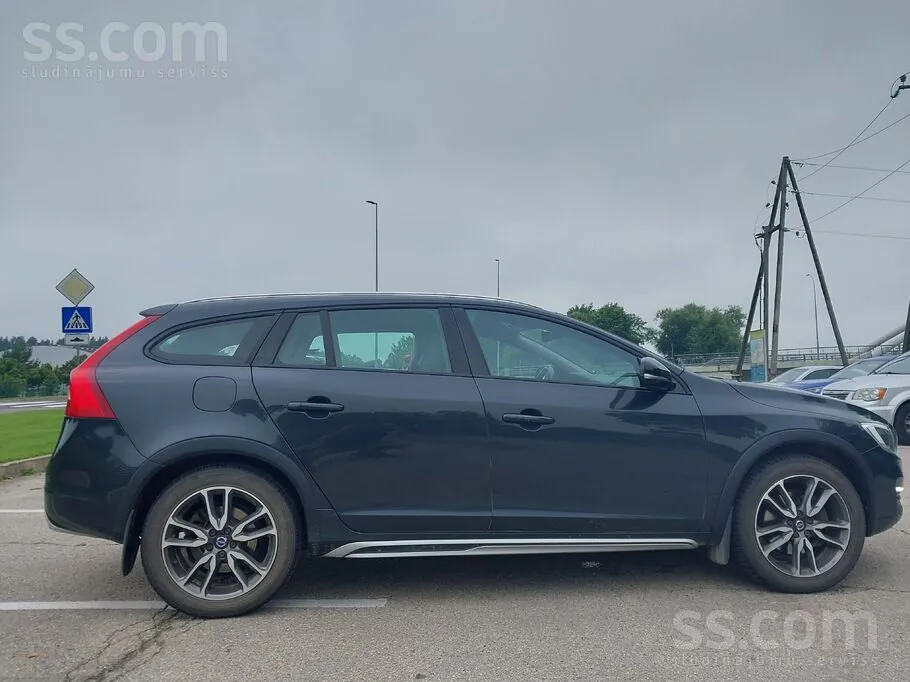 Volvo V60 2017 photo 5