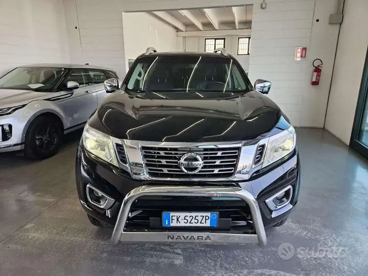 Nissan Navara 2017 photo 2