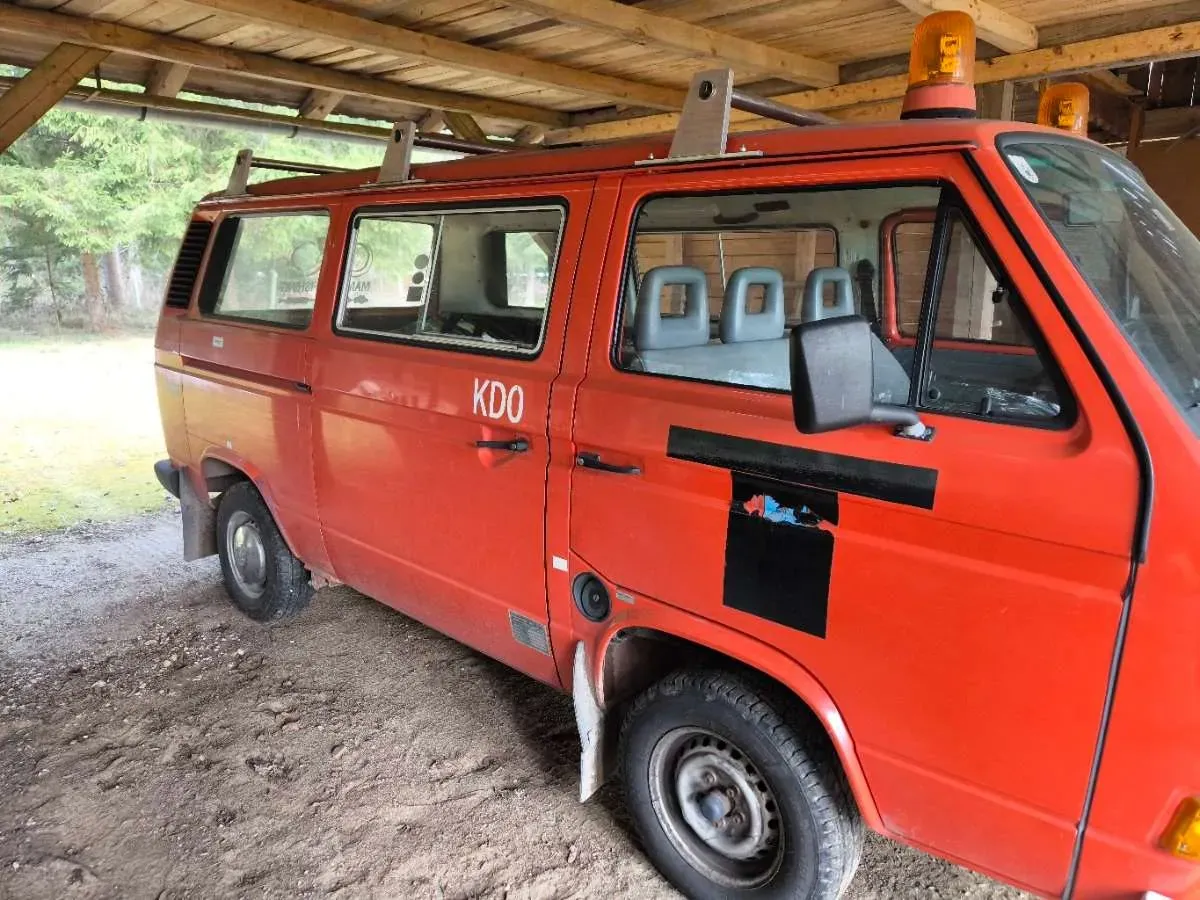 Volkswagen T3 1988 photo 3