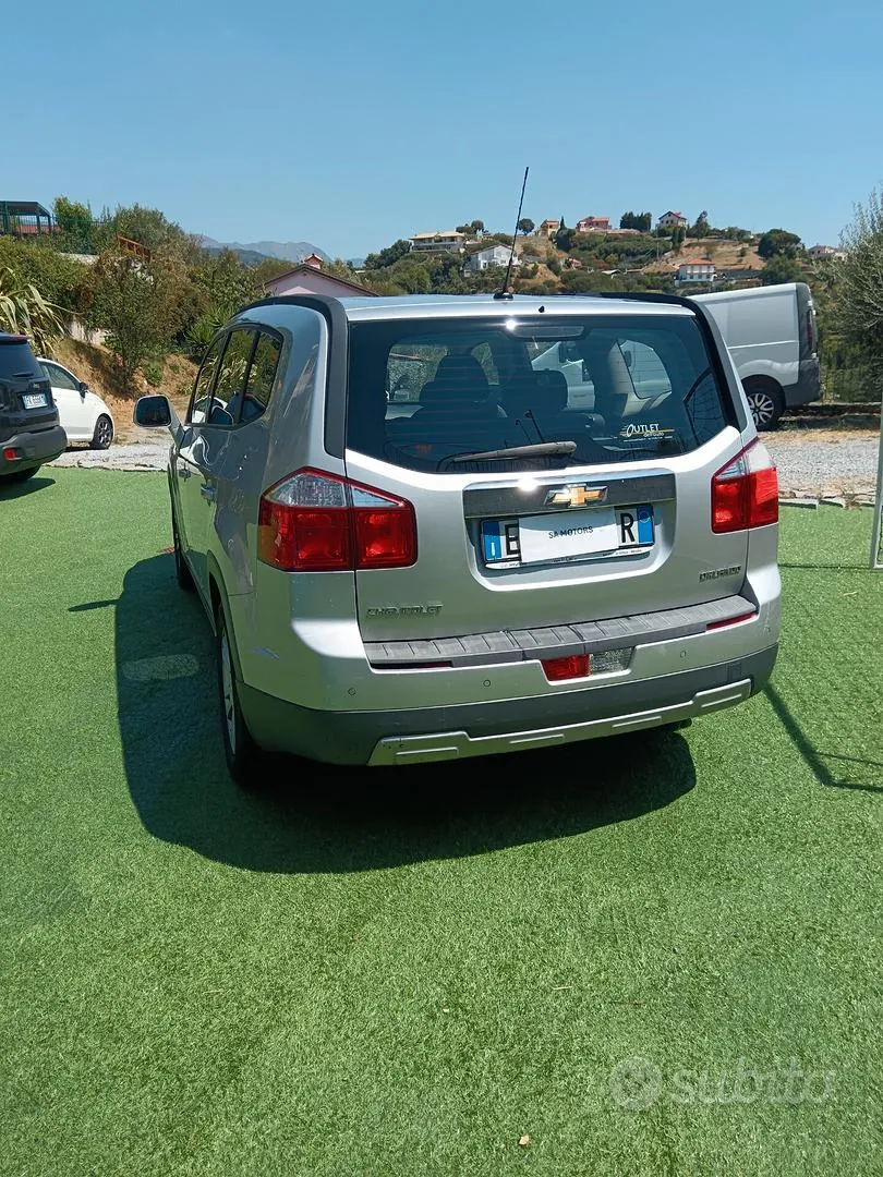 Chevrolet Orlando 2011 photo 2