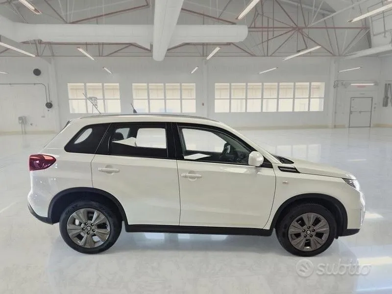 Suzuki Vitara 2023 photo 3