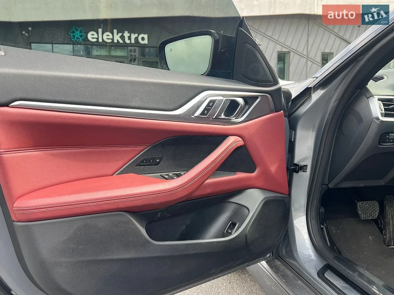 BMW I4 2023 photo 3