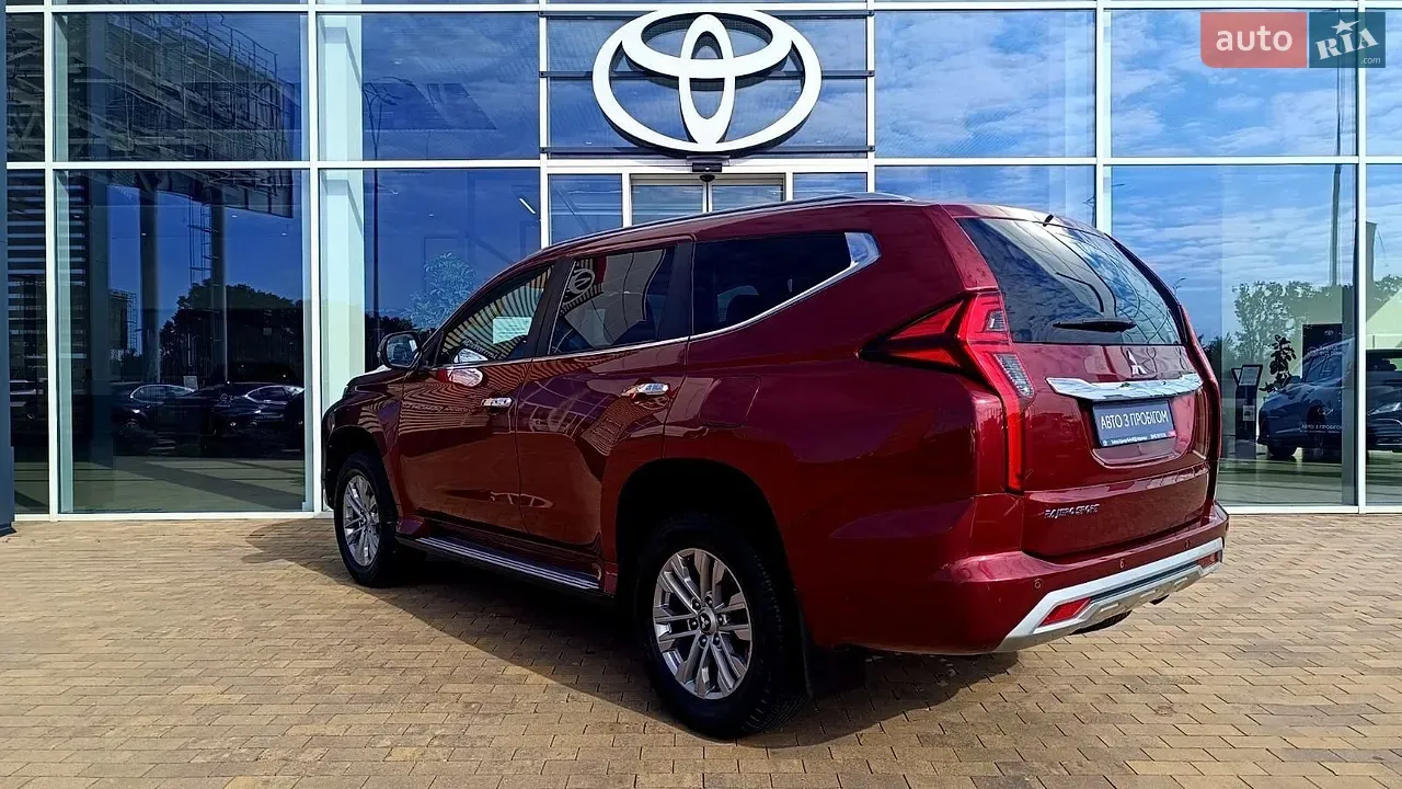 Mitsubishi Pajero Sport 2021 photo 2