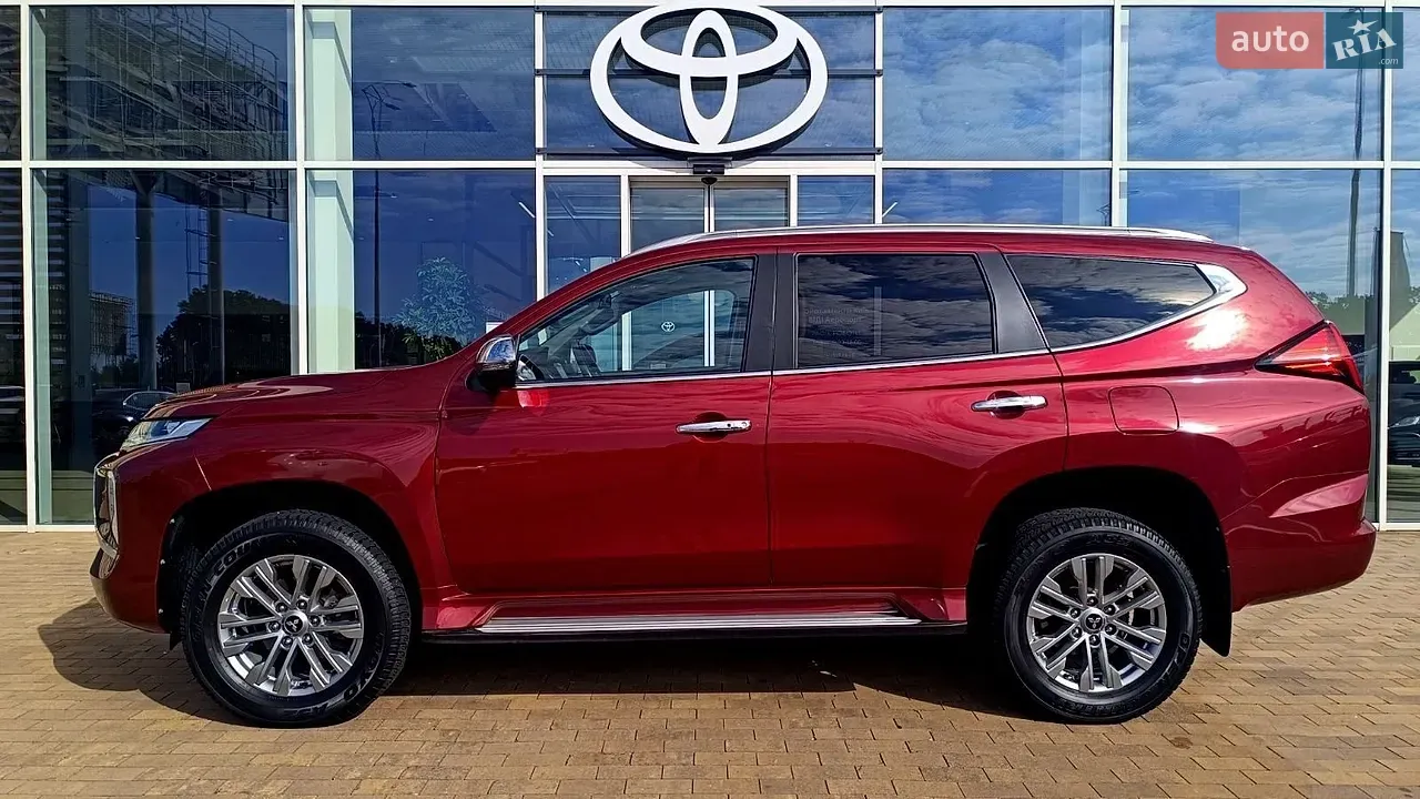 Mitsubishi Pajero Sport 2021 photo 3