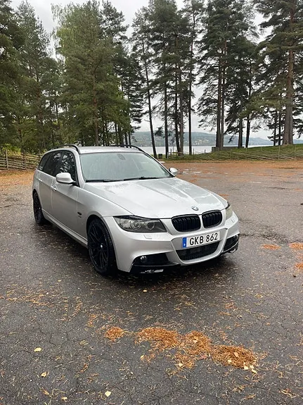 BMW 320D 2010 photo 5