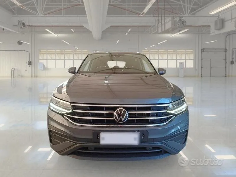 Volkswagen Tiguan Allspace 2022 photo 2