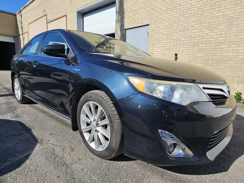 Toyota Camry 2014 photo 2