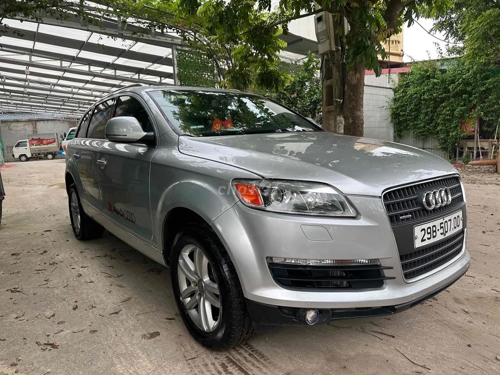 Audi Q7 2007 photo 2