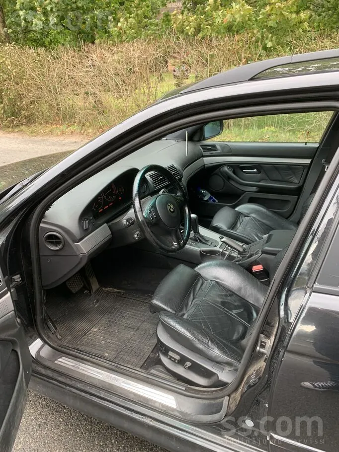 BMW E39 2002 photo 5