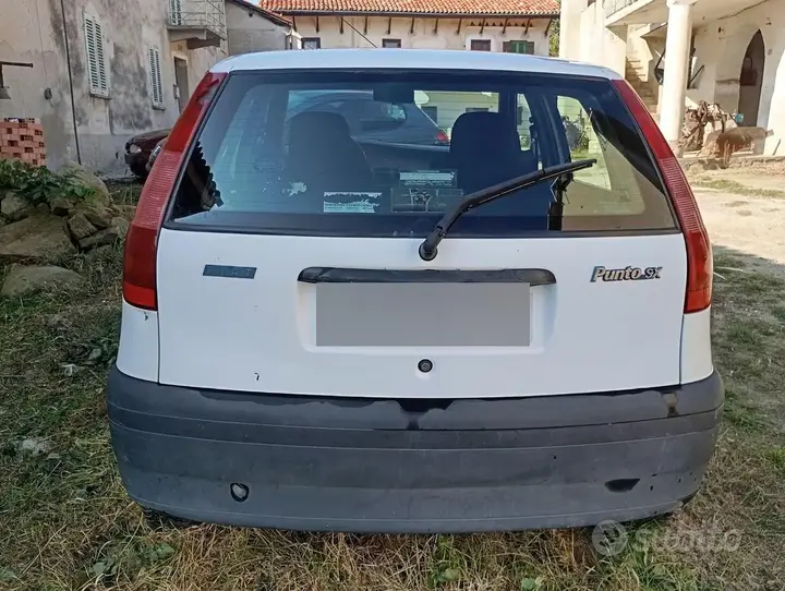 Fiat Punto 1996 photo 3