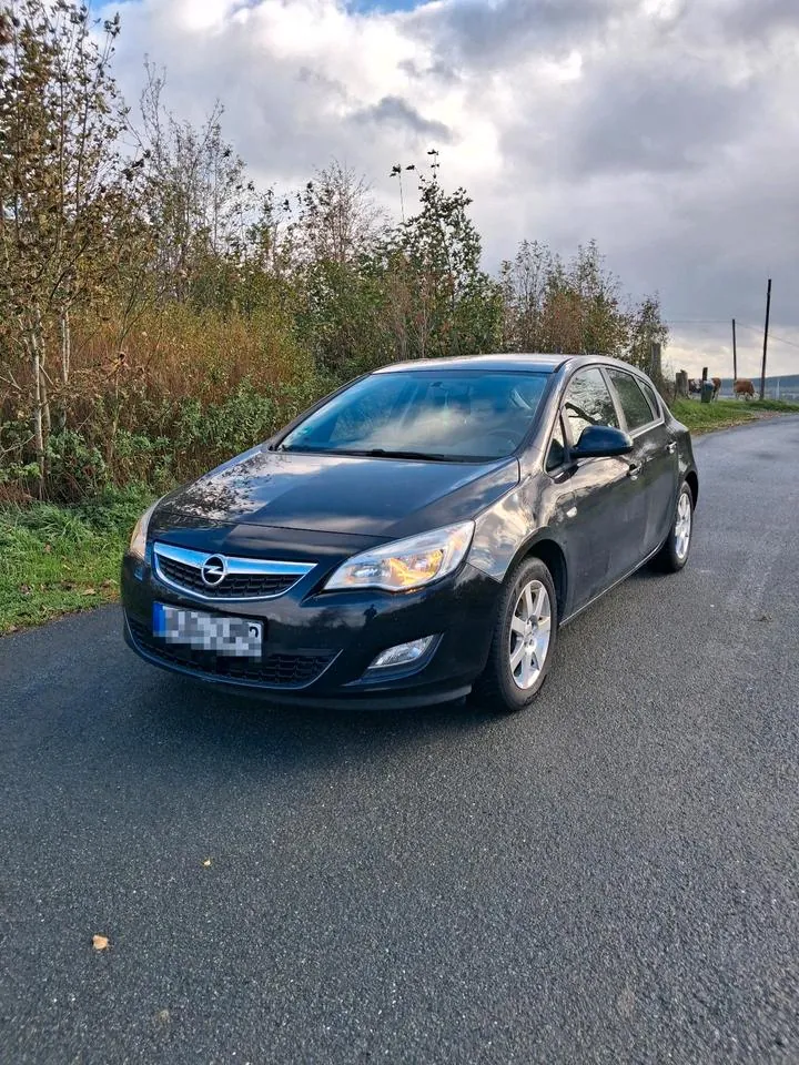 Opel Astra J