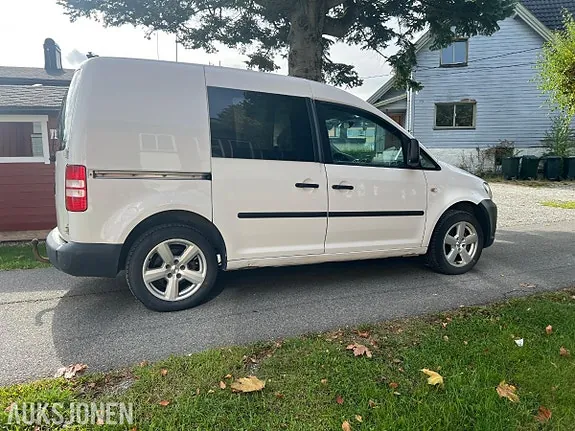 Volkswagen Caddy 2012 photo 5