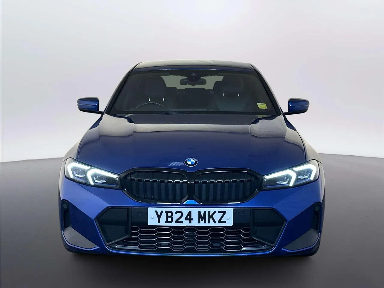 BMW 3 Series 2024 photo 5