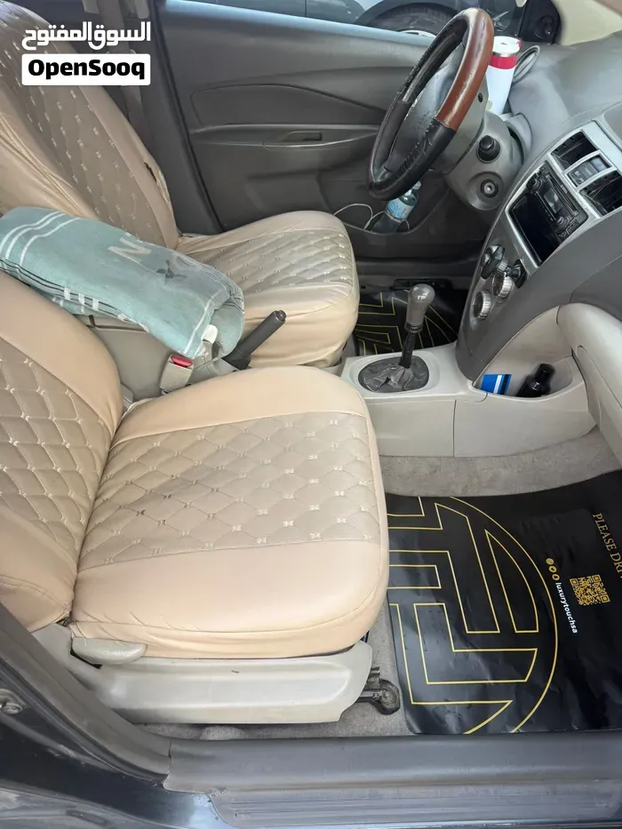 Toyota Yaris 2011 photo 2