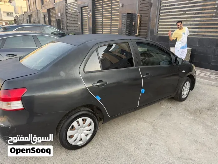 Toyota Yaris 2011 photo 4