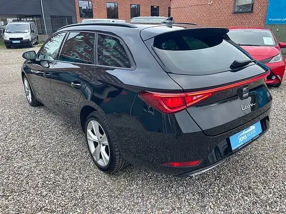 Seat Leon 2021 photo 2