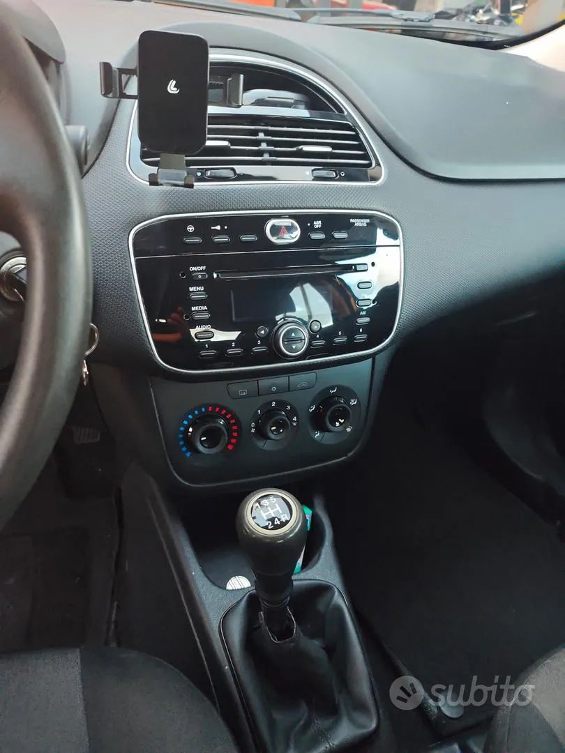 Fiat Punto 2014 photo 3