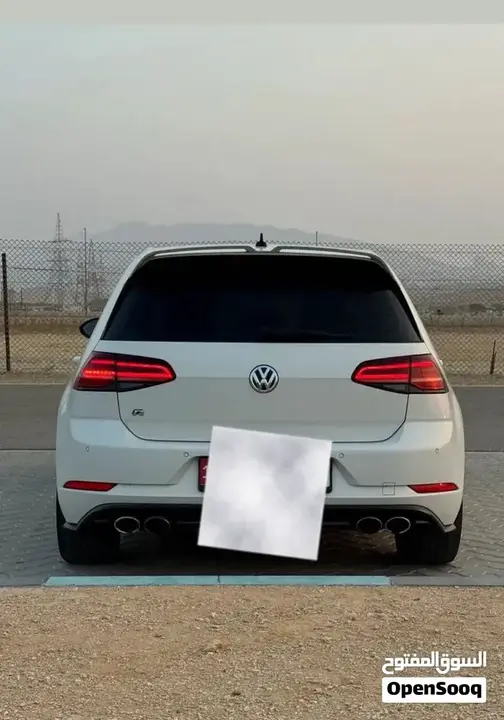Volkswagen Golf R