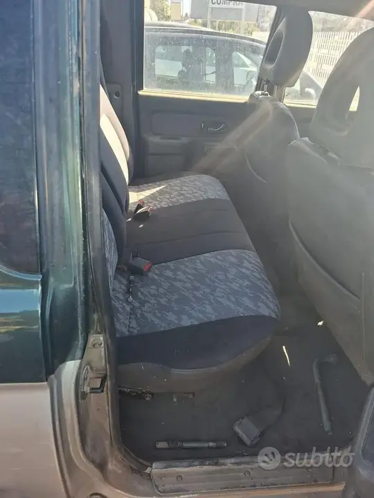 Mitsubishi L200 2003 photo 4