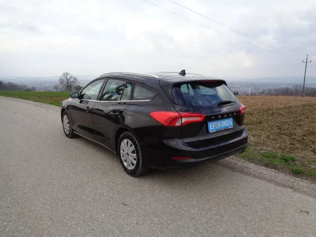Ford Focus 2022 photo 3