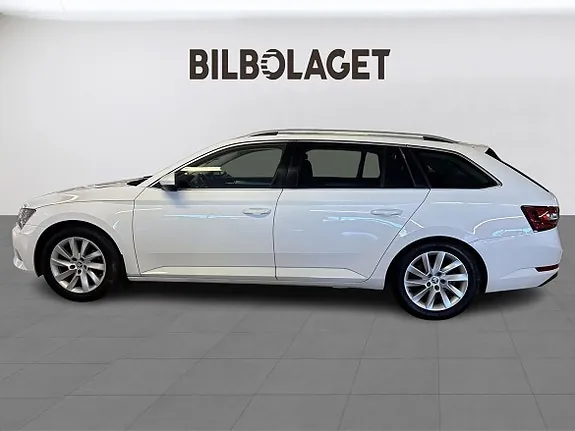 Skoda Superb 2018 photo 2
