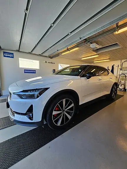 Polestar 2 2021 photo 4