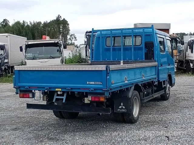Mitsubishi Canter 2013 photo 4