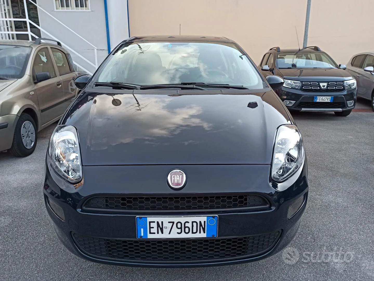 Fiat Punto 2012 photo 3