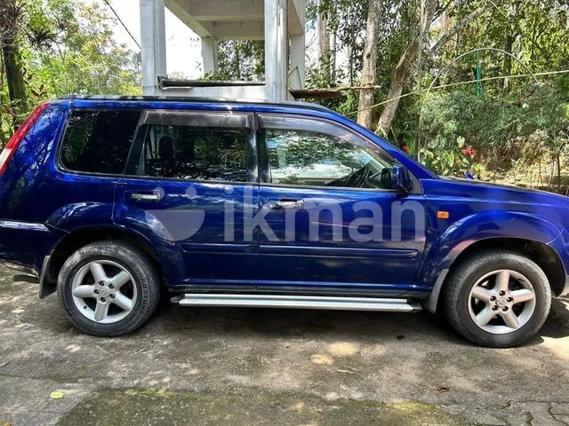Nissan X-Trail 2002 photo 2