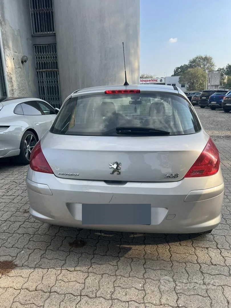 Peugeot 308