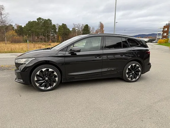 Skoda Enyaq 2023 photo 3