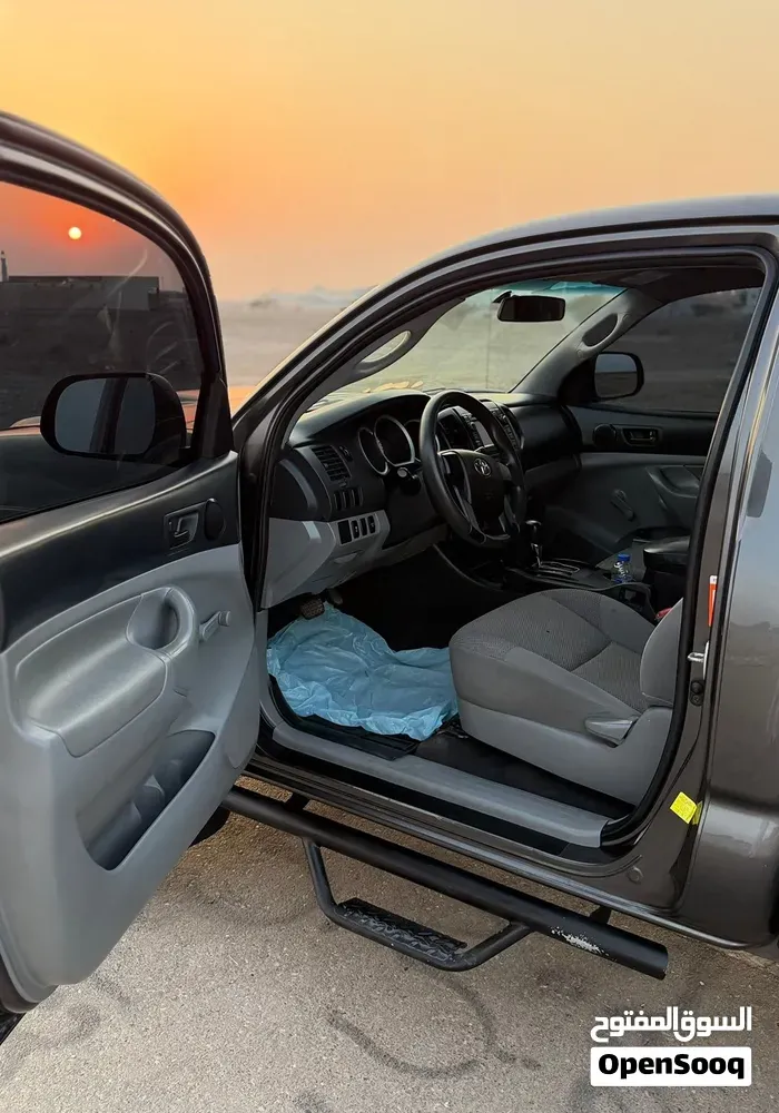 Toyota Tacoma 2013 photo 2