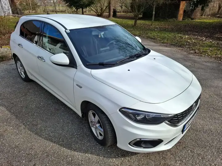 Fiat Tipo 2017 photo 2