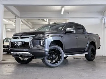 Mitsubishi Triton 2019 photo 2