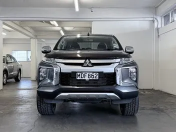 Mitsubishi Triton 2019 photo 5