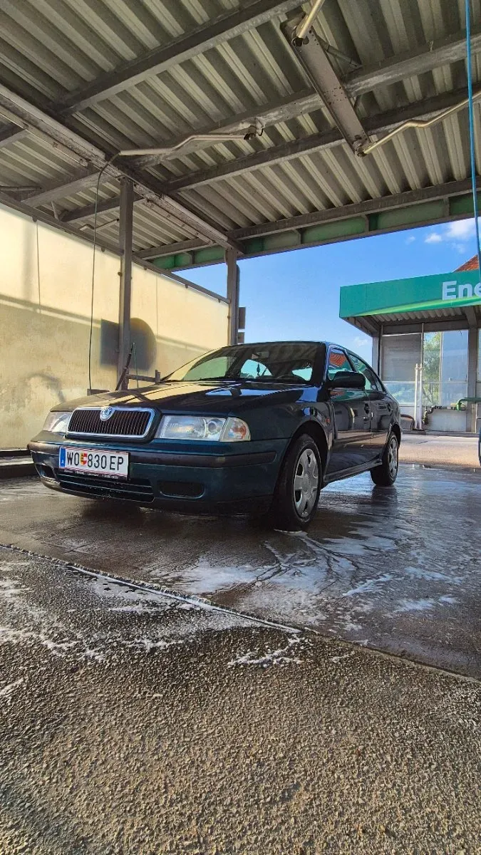 Skoda Octavia 1996 photo 2