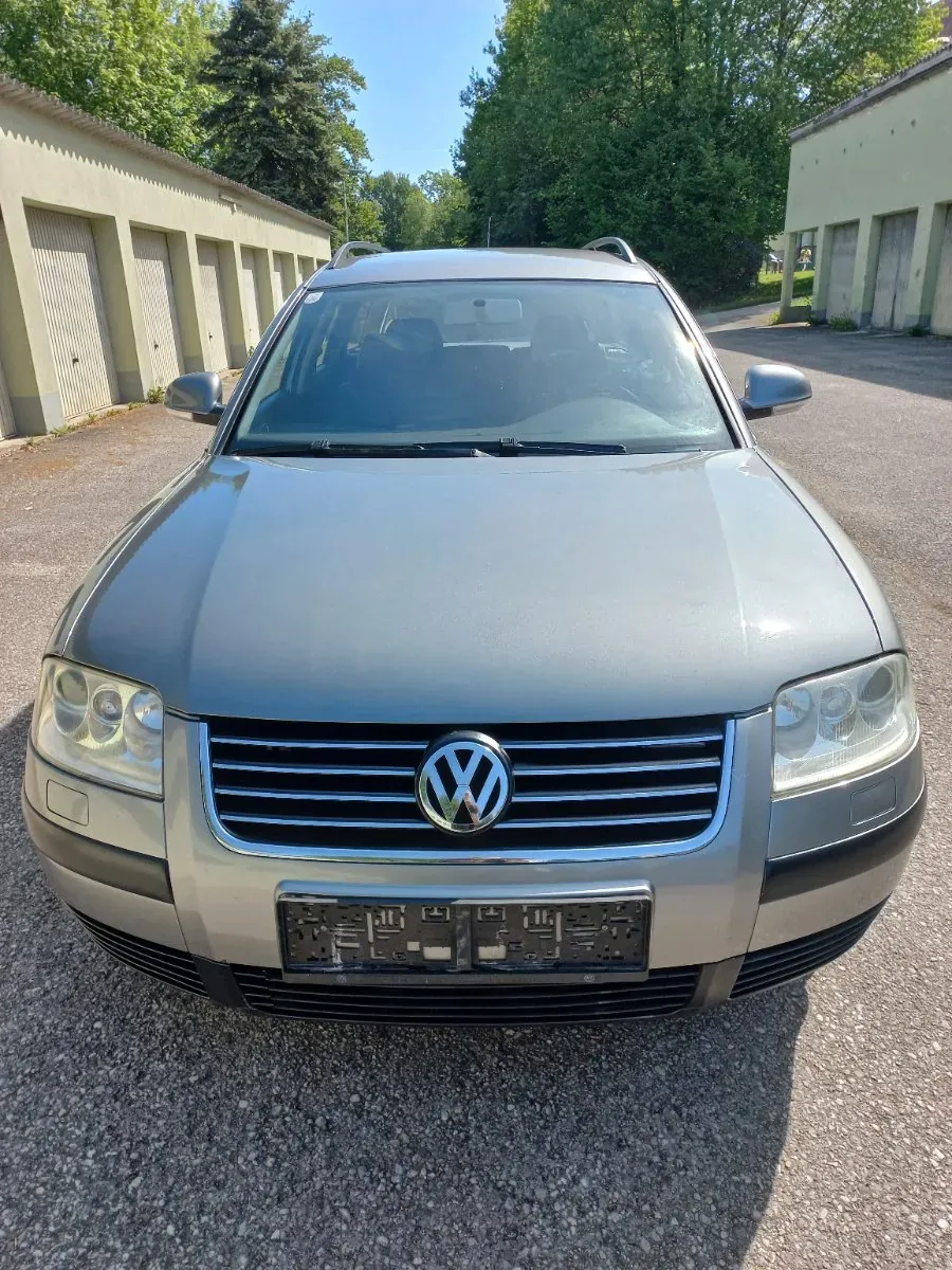Volkswagen Passat 2004 photo 2