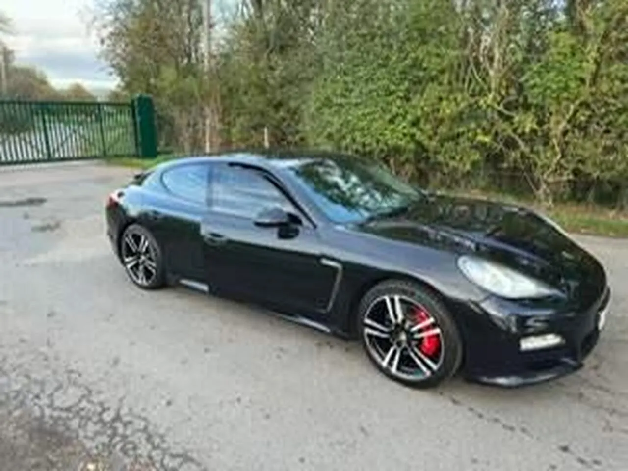 Porsche Panamera 2011 photo 2
