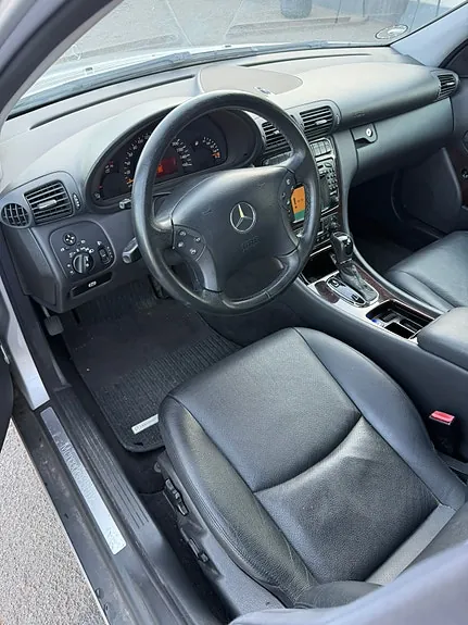 Mercedes-Benz C320 2004 photo 5