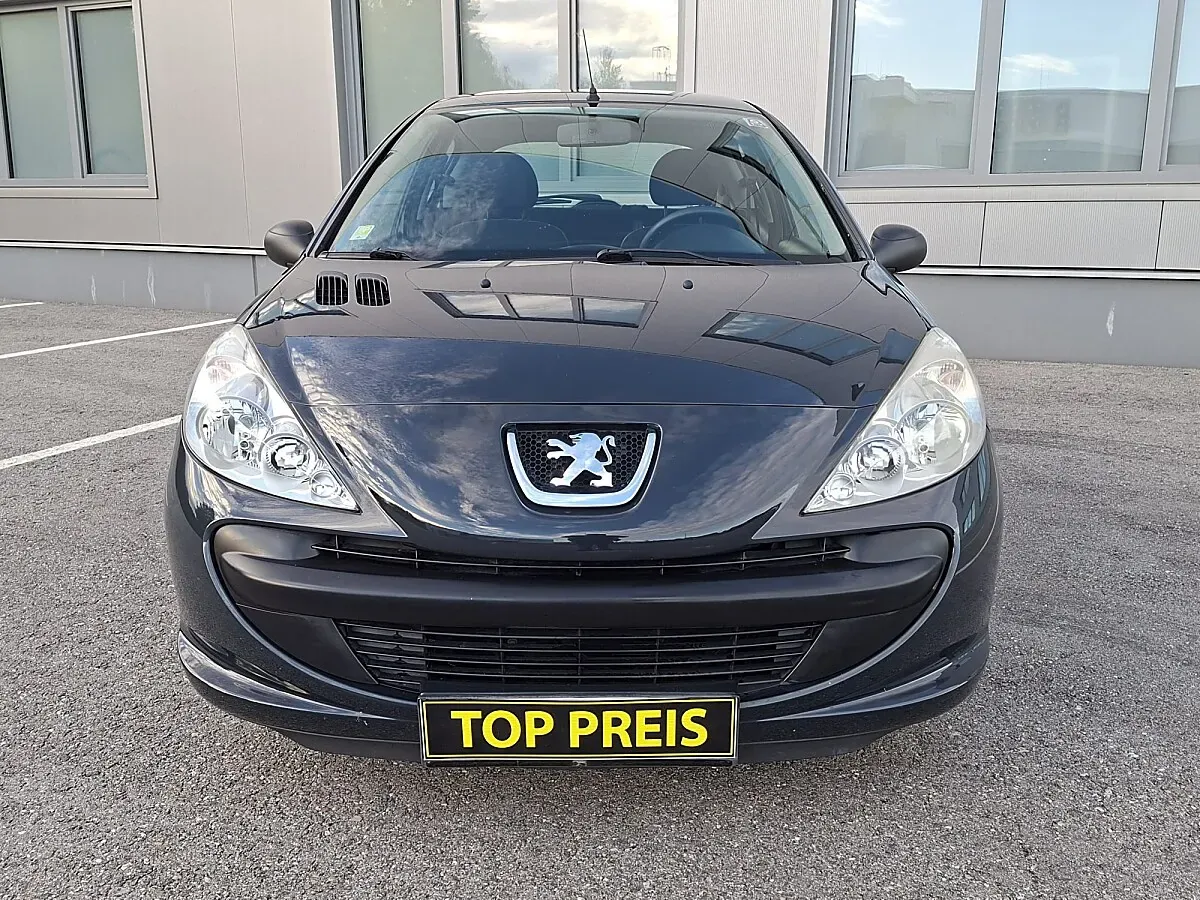 Peugeot 206 2011 photo 2