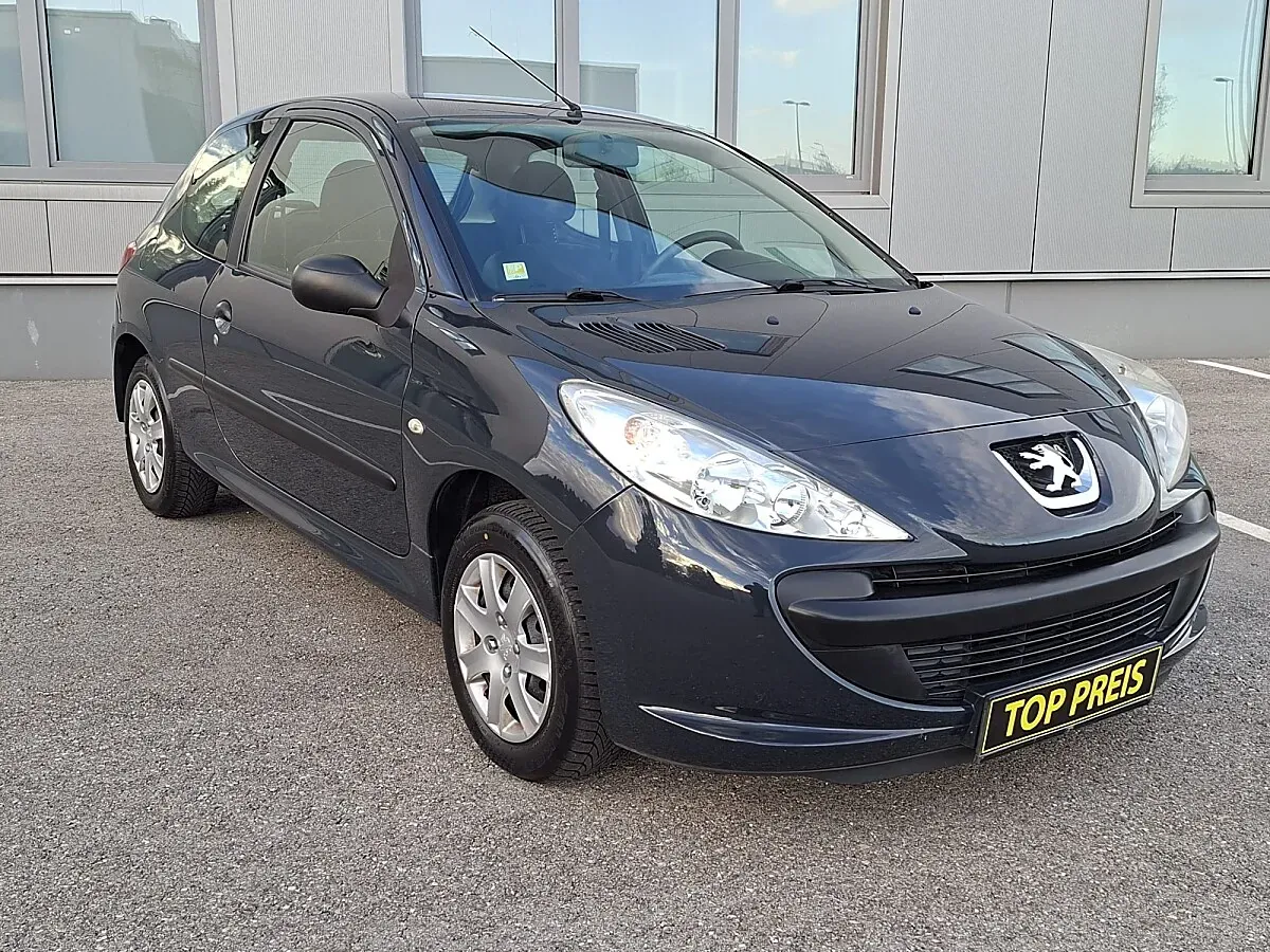 Peugeot 206 2011 photo 3