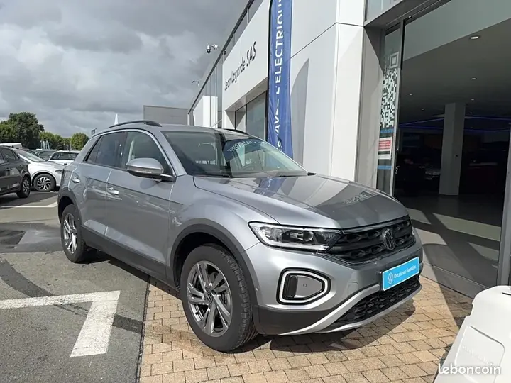 Volkswagen T-Roc 2025 photo 4