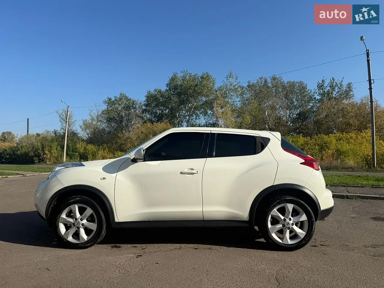 Nissan Juke 2012 photo 3