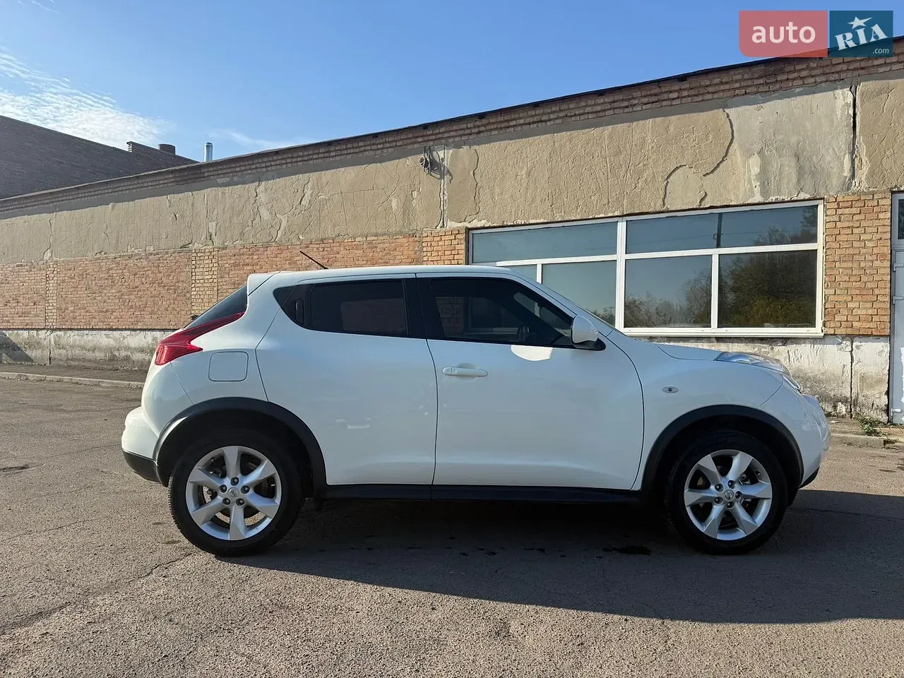 Nissan Juke 2012 photo 4