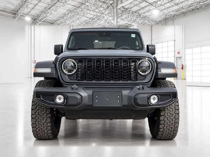 Jeep Wrangler 2024 photo 3