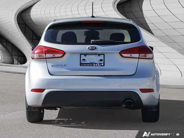 Kia Forte 2016 photo 4
